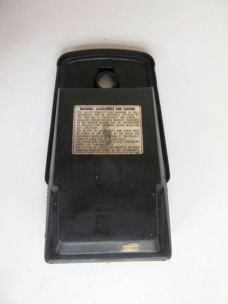 Honda VT750 gereedschap bak VT 750 opbergvak gereedschapbak, Motos, Pièces | Honda, Utilisé, Enlèvement ou Envoi