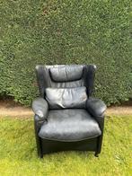 De Sède fauteuil DS 23 in zwart leder. Br85cm, D85cm, H98cm, Ophalen