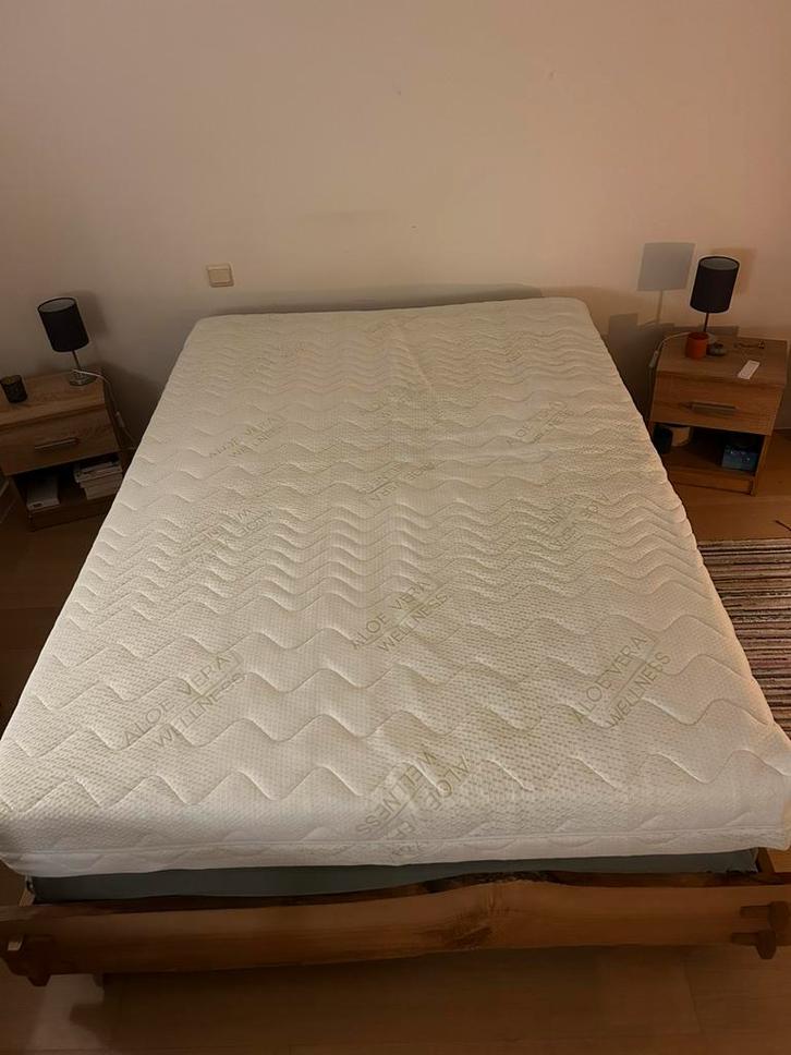Matelas déhoussable – confort médium (souple) - 140/200, Huis en Inrichting, Slaapkamer | Matrassen en Bedbodems, Zo goed als nieuw