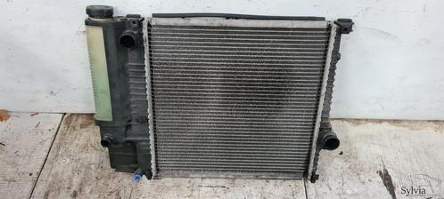 Radiateur BMW 3 serie E30 E36 Z3 1728907, Autos : Pièces & Accessoires, Moteurs & Accessoires, Utilisé, Enlèvement ou Envoi