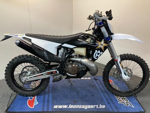 Husqvarna TE 300i année 2022 réf LS 2592, Motos, Motos | Husqvarna, Entreprise, Enduro, jusqu'à 11 kW, 1 cylindre, Enlèvement ou Envoi