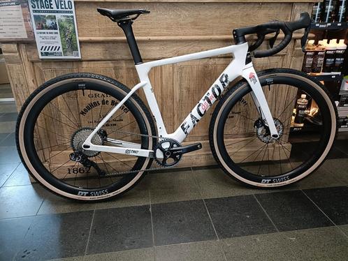 Factor Ostro Gravel 2025, Fietsen en Brommers, Fietsen | Racefietsen, Zo goed als nieuw, Carbon, Ophalen of Verzenden