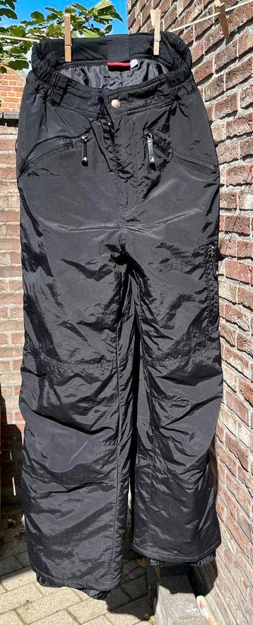 Ski/snowboard broek 158/164 beschikbaar voor biedingen