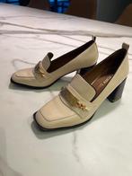 Schoen Dameshak, Schoenen met lage hakken, Verzenden, Beige, Nieuw
