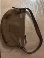 Neuville leren handtas, Ophalen
