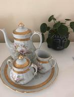 Porceleinen theepot , porcelaine de Limoges, Antiek en Kunst, Ophalen