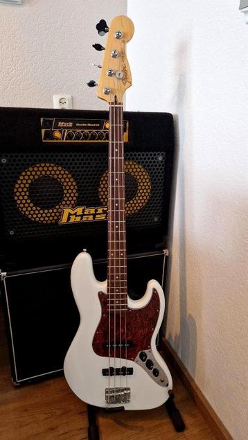 Squier Classic Vibe 60s Jazz Bass, Olympic White, Musique & Instruments, Enlèvement, Comme neuf
