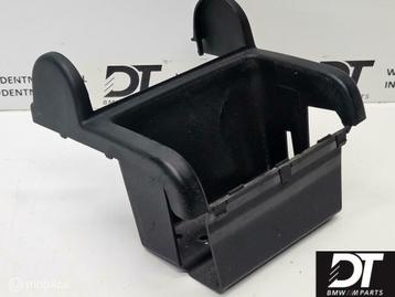 Houder asbak achter BMW 3-serie E46 51168218307 beschikbaar voor biedingen