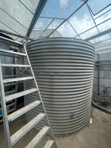 Gegalvaniseerde silo watertank beschikbaar voor biedingen