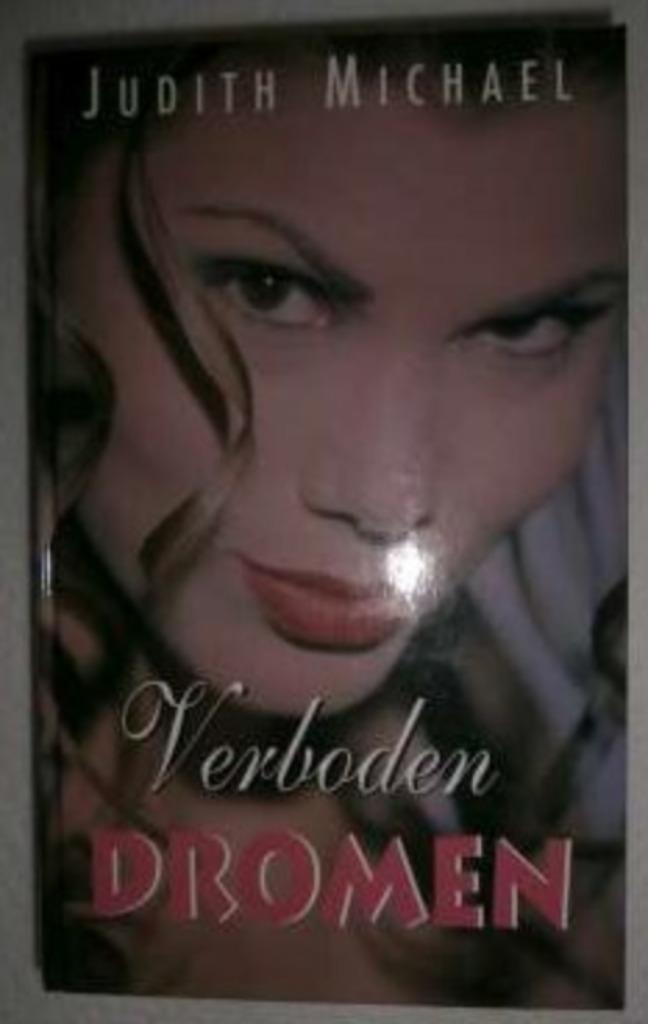 Judith Michael - Verboden Dromen, Boeken, Romans, Zo goed als nieuw, Ophalen