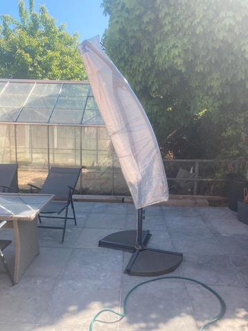Zweefparasol diameter 3m beschikbaar voor biedingen