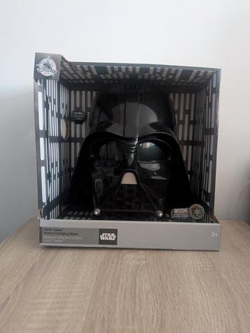 Nieuwe stemveranderende Star Wars-helm van Disney Darth Vade beschikbaar voor biedingen