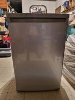 Mooie, goedwerkende frigo met diepvriesvak., Ophalen, Zo goed als nieuw, Met vriesvak