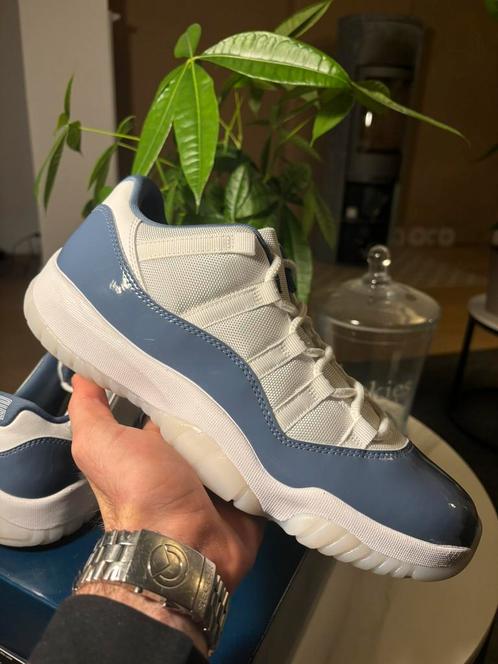 Jordan 11 laag diffuus blauw 45,5, Kleding | Heren, Schoenen, Nieuw, Sneakers, Blauw, Ophalen of Verzenden