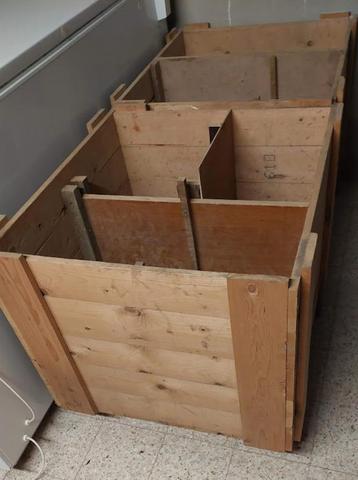houtenbak  beschikbaar voor biedingen