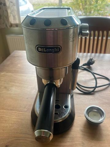 Delonghi Dedica EC680M espressomachine beschikbaar voor biedingen