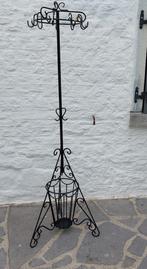 Porte manteaux, Enlèvement