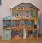 Groot houten poppenhuis (voor Barbies) KidKraft, Ophalen, Zo goed als nieuw, Poppenhuis