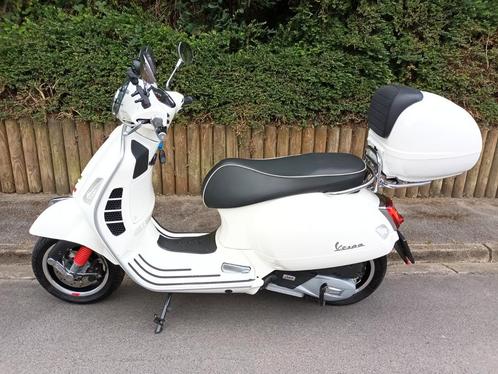 Vespa 125 super Gts 2021 !!!  - 3200 kms !!! neuve, Fietsen en Brommers, Scooters | Vespa, Zo goed als nieuw, Ophalen
