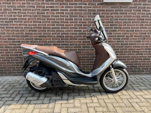 Piaggio Medley 125cc bj 2017 met 12000 km, Motos, Motos | Piaggio, Particulier, Enlèvement