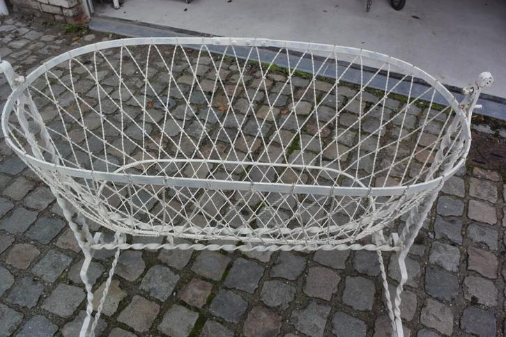 Berceau blanc, Antiek en Kunst, Antiek | Meubels | Bedden, Ophalen