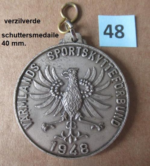grote verzilverde Zweedse schietsport medaille 40 mm., Postzegels en Munten, Penningen en Medailles, Overige materialen, Ophalen of Verzenden