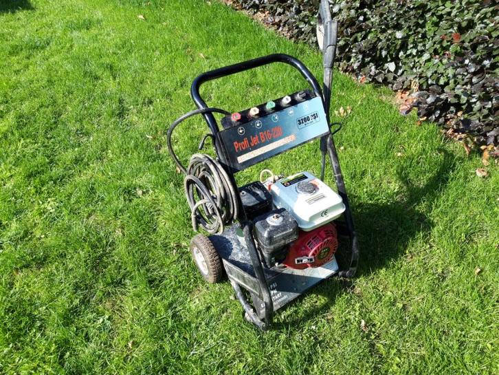 Pomp en hogewaterdruk op benzine, Zakelijke goederen, Machines en Bouw | Pompen en Compressoren, Ophalen