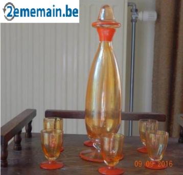 Carafe et 6 verres - verre irisé beschikbaar voor biedingen