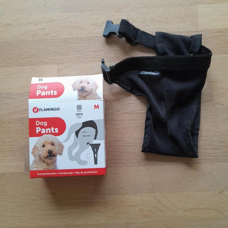 Loopsheid-broekje + Pantyliners voor kleine teef, Animaux & Accessoires, Vêtements pour chiens, Comme neuf, Autres vêtements pour chien