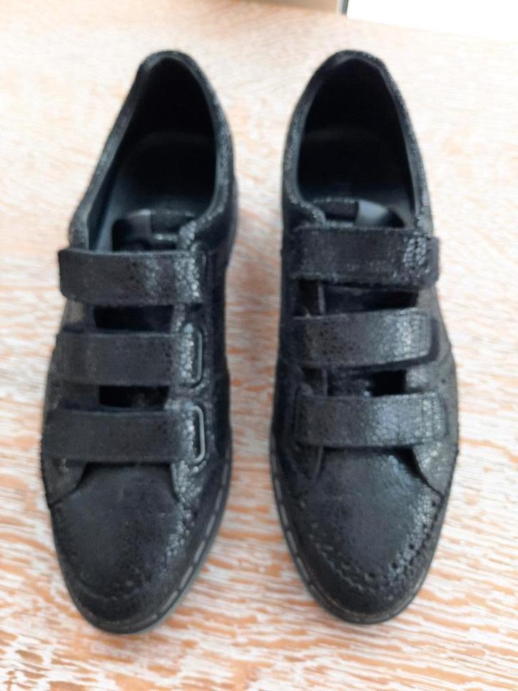 Comfortabele sneakers NUBIKK - 39, Kleding | Dames, Schoenen, Zo goed als nieuw, Sneakers, Zwart, Ophalen of Verzenden