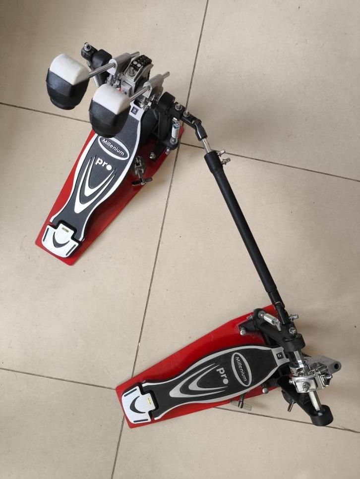 Drum pedaal - Millenium PD-222 Pro Serie BD Pedal Left, Muziek en Instrumenten, Drumstellen en Slagwerk, Zo goed als nieuw, Ophalen