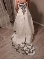 Trouwjurk maat 40 incl hoepel, Ophalen