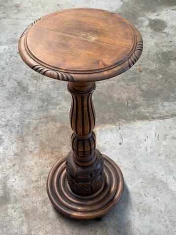 plantenstaander beschikbaar voor biedingen