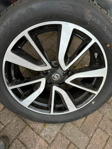 À vendre 1 jante avec pneu neuf beschikbaar voor biedingen