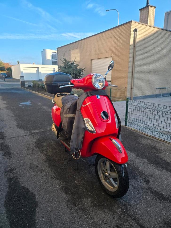 Vespa lx50 klasse B scooter, Fietsen en Brommers, Snorfietsen en Snorscooters, Vespa, Ophalen
