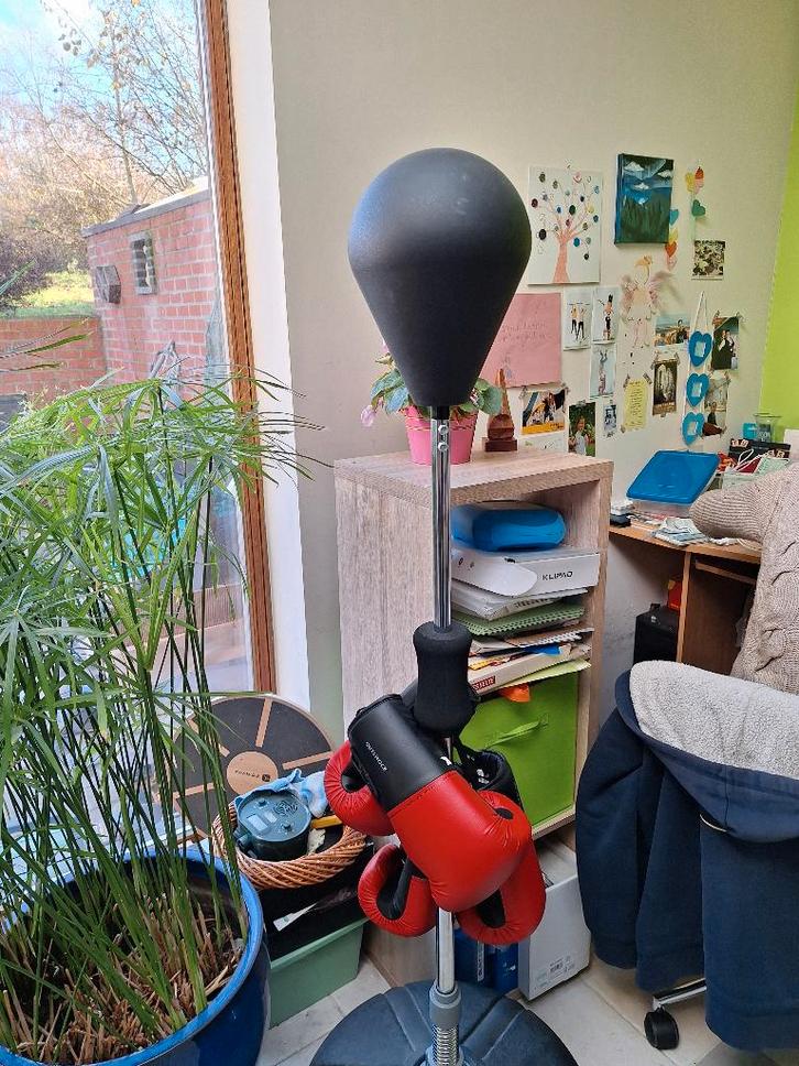 Punching ball decathlon TOORX + 2 paires de gants, Sport en Fitness, Boksen, Zo goed als nieuw, Bokszak, Ophalen