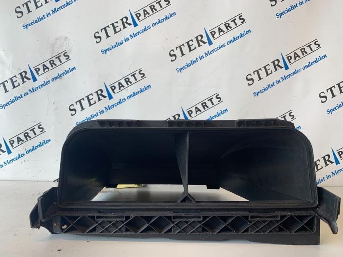 Interieur filterhuis van een Mercedes E-Klasse, Auto-onderdelen, Filters, Mercedes-Benz, Gebruikt, 3 maanden garantie, Ophalen of Verzenden