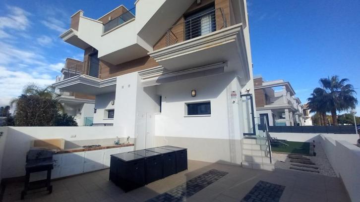 Half-vrijstaande villa met onderbouw op Rojales, Immo, Buitenland, Spanje, Woonhuis, Overige
