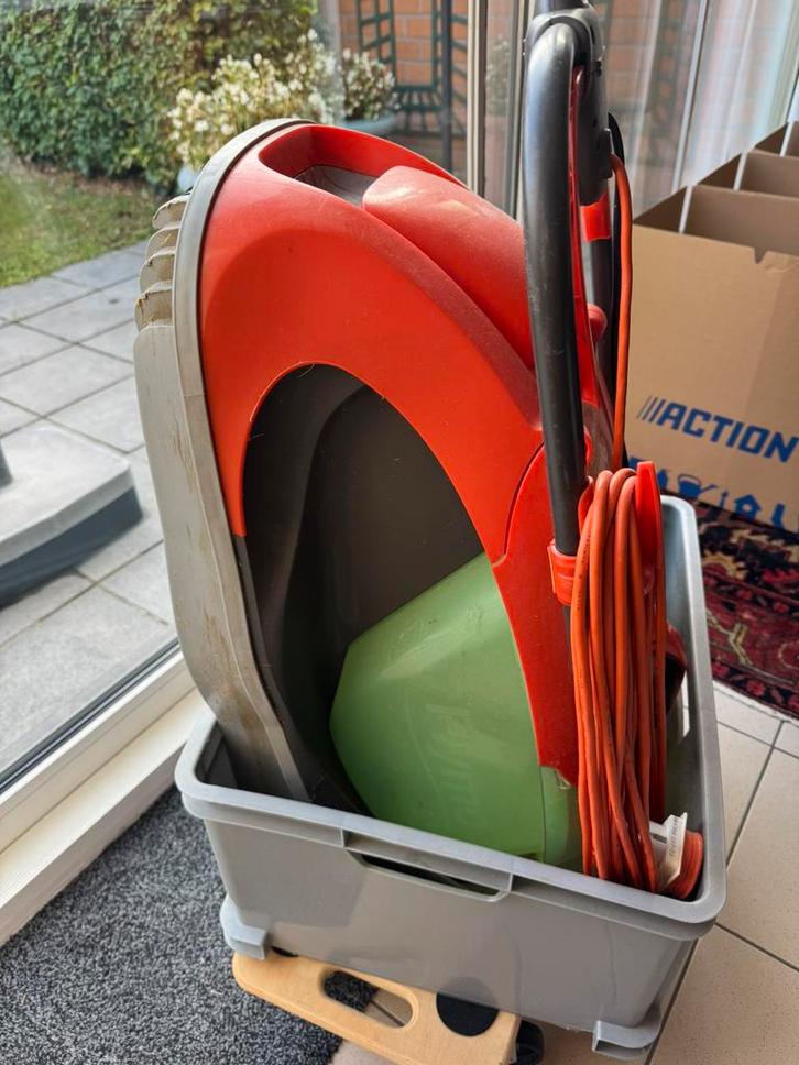 Grasmaaier FLYMO Glider 330, Tuin en Terras, Grasmaaiers, Gebruikt, Elektrische grasmaaier, 30 t/m 39 cm, Zweefmaaier, Opvangbak