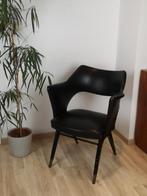 Vintage armstoel, Ophalen