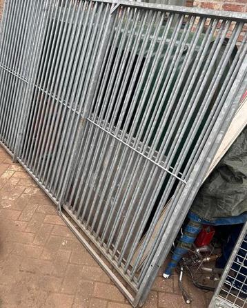 Hondenkennel beschikbaar voor biedingen
