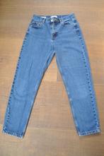 F126. Jeans Mom bleu pour fille ou dame de taille 36, Vêtements | Femmes, Jeans, Pull & Bear, Enlèvement ou Envoi, Comme neuf