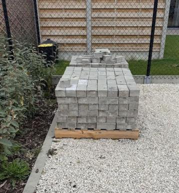 betonklinkers grijs beschikbaar voor biedingen