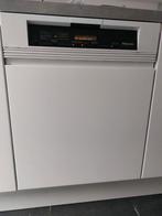 Inbouwvaatwas Miele met display en besteklade, Elektronische apparatuur, Vaatwasmachines, Ophalen, Gebruikt, Minder dan 85 cm