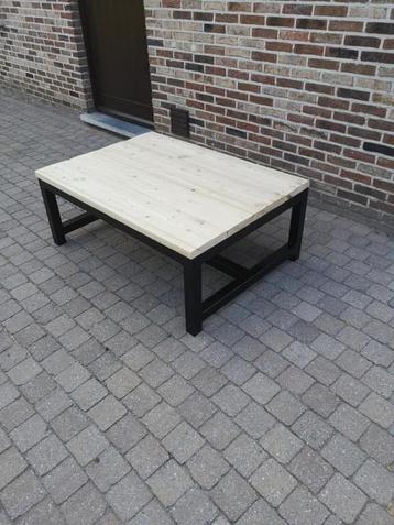 Salontafel nieuw  beschikbaar voor biedingen