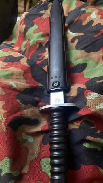 Dague/baio commando suisse stgw M57  beschikbaar voor biedingen