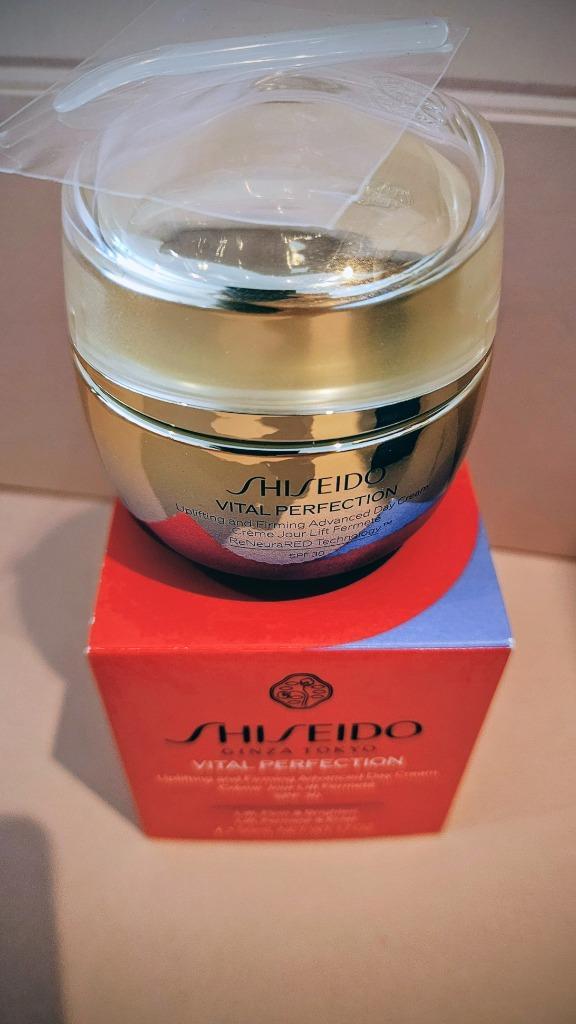 SHISEIDO Vital perfection Uplifting and Firming Advanced, Handtassen en Accessoires, Uiterlijk | Gezichtsverzorging, Nieuw, Gehele gezicht