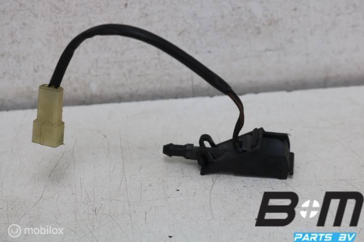 Ruitensproeier verwarmd VW Golf 4 8E0955986A, Auto-onderdelen, Ruiten en Toebehoren, Gebruikt