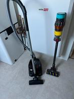 Twee stofzuigers AEG en Dyson, Ophalen, Zo goed als nieuw