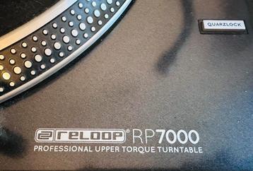 Reloop Rp-7000 + Capot Reloop beschikbaar voor biedingen